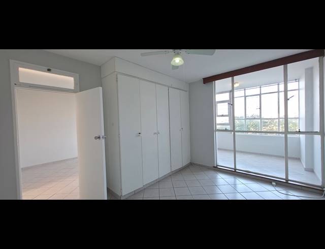 1.5 BEDROOM APARTMENT TO LET IN MORNINGSIDE